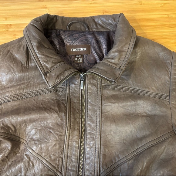 Danier Brown Leather Jacket with Paisley Lining - Picture 4 of 4